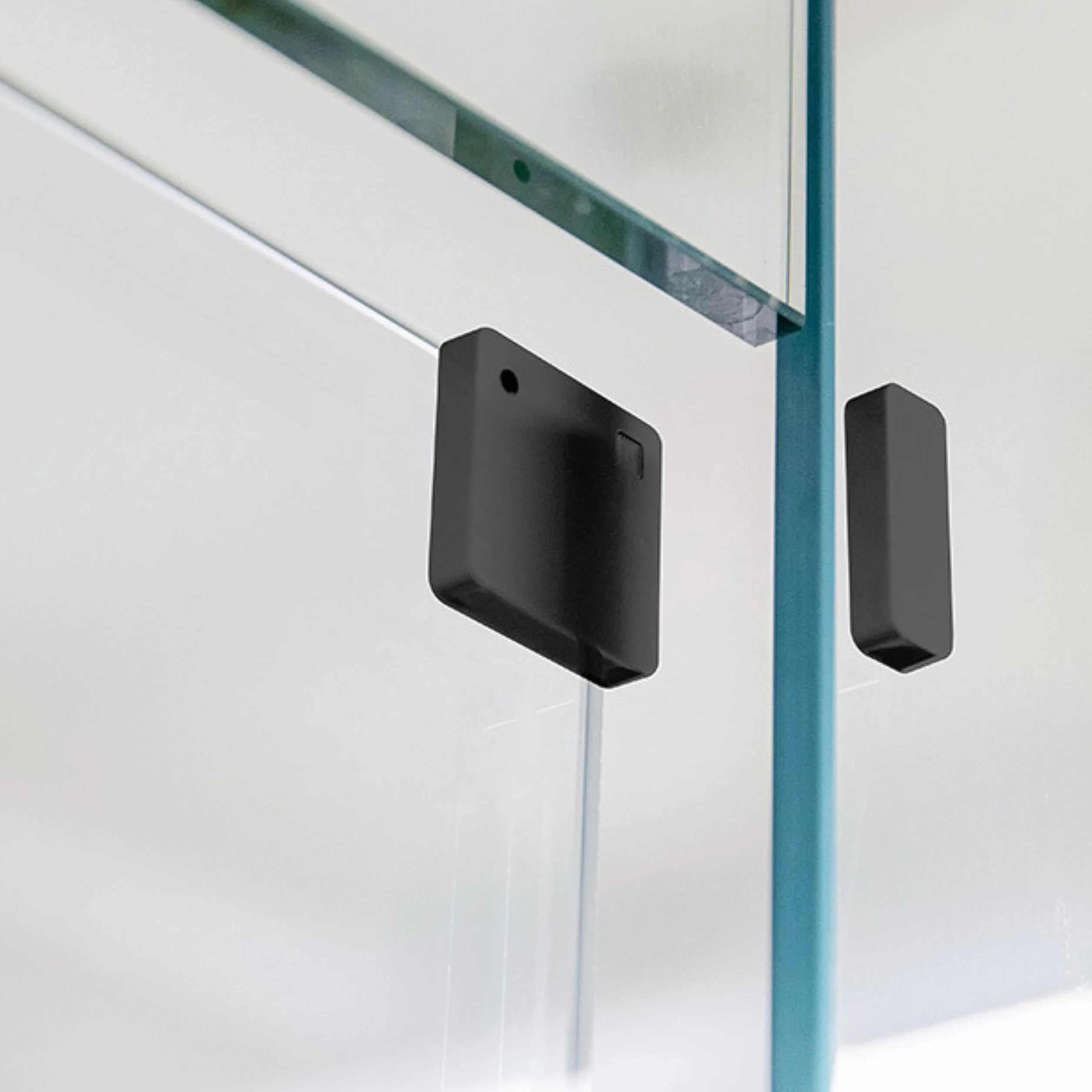 Shelly Blu Door/Window Noir - Détecteur d’Ouverture Porte/fenêtre Bluetooth, Alarme Sécurité Maison, Capteur lumière et Angle d'inclinaison, Pile 2 Ans, Cryptage