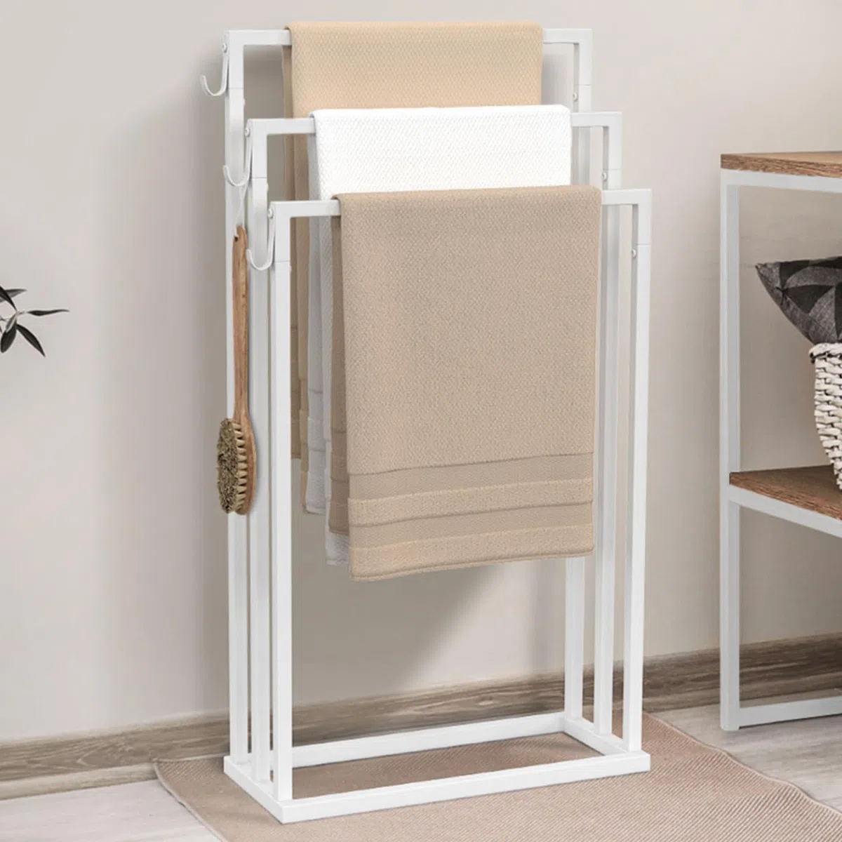 IDMarket - Porte-serviettes sur pied 3 niveaux DALLAS métal blanc design industriel